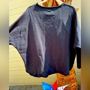 Frank & Eileen Anna navy sweatshirt, size L